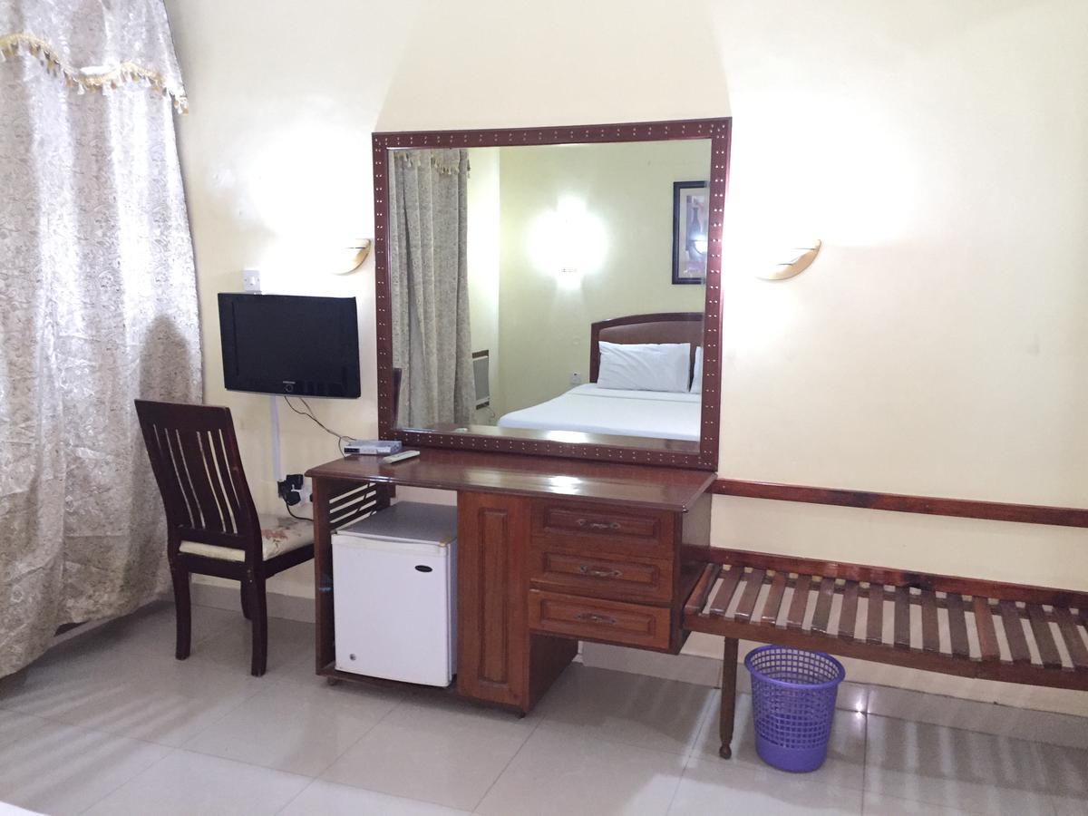 Iris Hotel Dar Es Salaam Luaran gambar